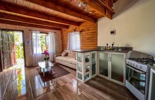 Barrio La Fortaleza Vieja Apartment | Bayview Chalet: 4-Star Stay with Pool & Family-Friendly Fun
