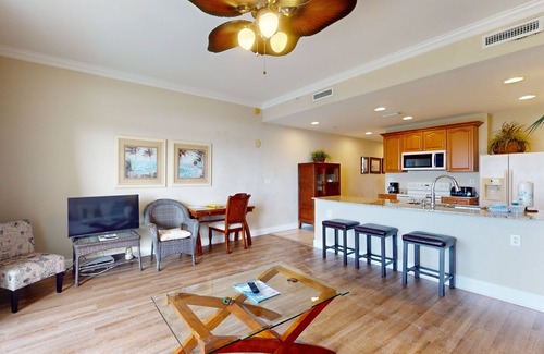 Upper Grand Lagoon Condo | Bayview Condo with Pool, Hot Tub & Private Balcony Escape