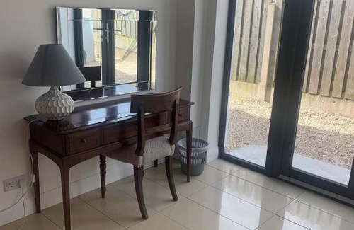 Dunmore East House | Bayview in Dunmore East - Exceptional Stay for 12 Guests