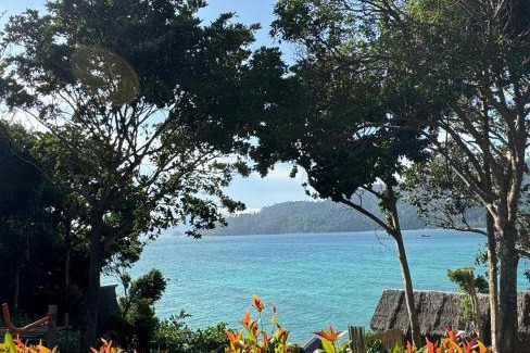 Satun Resort | Oceanfront Bayview Hill Resort with Private Beach Access