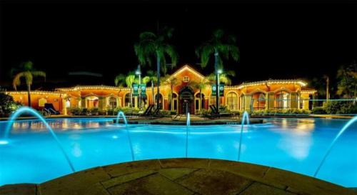 Clearwater Apartment | Bayview Hotel: Pet-Friendly Retreat with Pool & Hot Tub