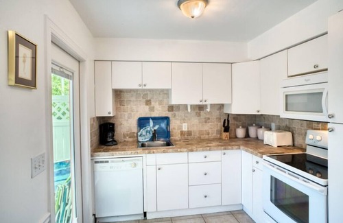 Captiva House | Baywatch Cabin: Pet-Friendly Retreat with Oceanfront Views