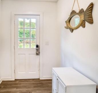 Captiva House | Baywatch Cottage: Your Perfect Family Getaway with Pool
