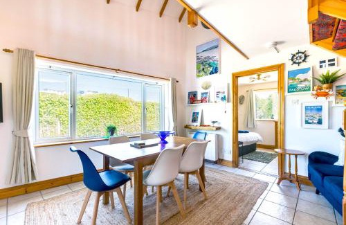 Polzeath House | Discover Baywatch Sands: 4-Star Pet & Child Friendly Retreat
