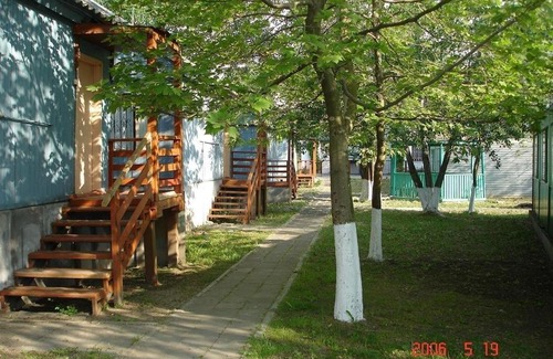 Anapa Hotel | Pet-Friendly Retreat at Baza Otdiha Iskra - Rated 8/10