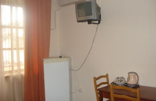 Anapa Hotel | Pet-Friendly Retreat at Baza Otdiha Iskra - Rated 8/10
