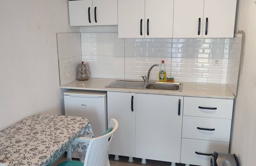 Ezine Apartment | Discover Bazyel Apart Otel with Ocean View and Pool Access