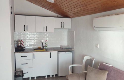 Ezine Apartment | Discover Bazyel Apart Otel with Ocean View and Pool Access