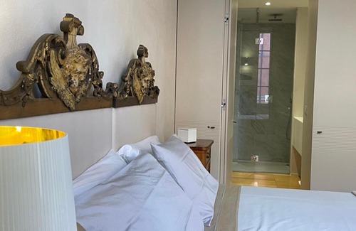 Parma City Centre Bed & Breakfast | Family-Friendly Stay at BB A PARMA DUOMO Near the Cathedral