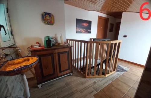 Cesaro House | Cozy BB Cesarò Mariolo House with Hot Tub & Breakfast