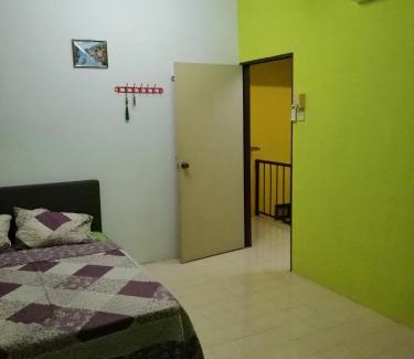 Temerloh House | Budget-Friendly BB Homestay: Family-Approved Stay!