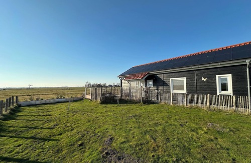De Woude House | BB Saari (Finnish for island), on the island of De Woude in the Alkmaarder Lake