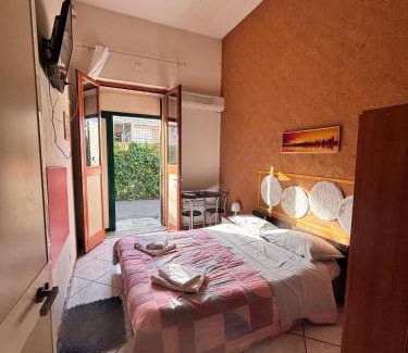 Scillichenti Bed & Breakfast | Cozy Family Room at BB Sciddicu Rooms, Pet Friendly Stay