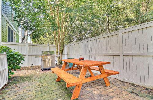 Bermuda Bay House | Relax at BB47 - A Wave From It All with Spa & Pet Friendly