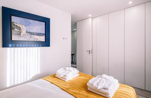 Lordelo do Ouro e Massarelos Apartment | Elegant BBA Apartments Palácio I with Douro View & Parking