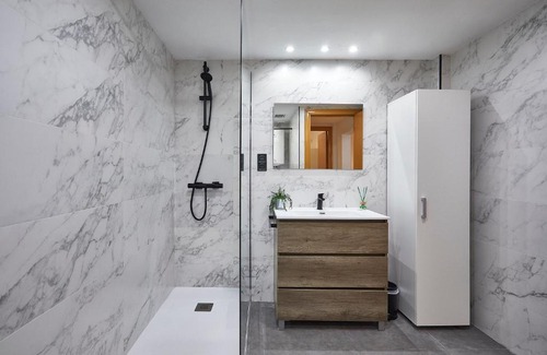 El Guinardo Apartment | Delightful Barcelona Guinardó Flat - Rated 9/10 & Family Friendly