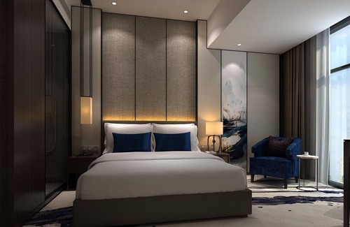 Luohu Hotel | Discover BBHOL Elegant Hotel: Family-Friendly Amenities Awaits
