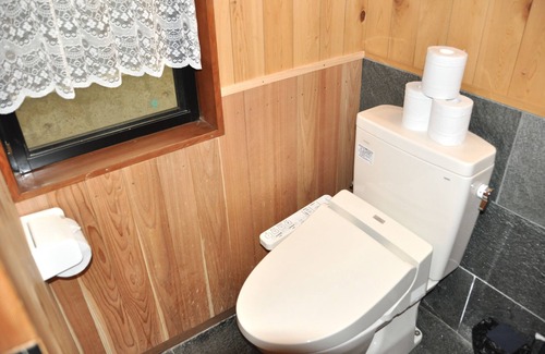 Atami Villa | Stylish Rental Villa with BBQ & Spa near Atami Station