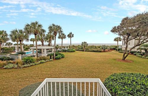 Isle of Palms House | Inviting 23 Beach Club Villa with Pool and Family-Friendly Amenities