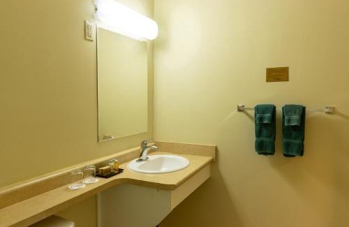 Fort McMurray Hotel | Pet-Friendly BCMInns Fort McMurray with Family Amenities