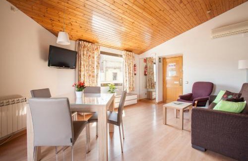 El Born Apartment | Family-Friendly BCNGOTIC 50: Rated 9.1 by Guests