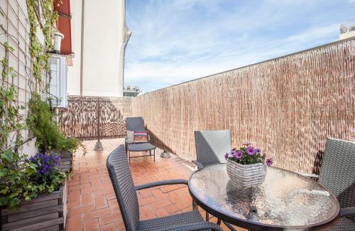 El Born Apartment | Family-Friendly BCNGOTIC 50: Rated 9.1 by Guests