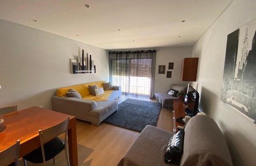 Se Apartment | Pet-Friendly BD House: Rated 9/10 for Family Comfort