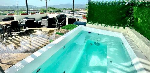 La Vega Province Apartment | Relaxing BD Luxury Apartment with Jacuzzi and Private Terrace