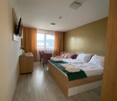 Besenova Apartment | Relaxing Bešeňová Apartmán Diamant with Ocean Views & Pool
