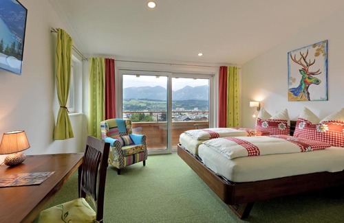 Woergl Hotel | Be 550: Guest Rated 9/10 with Family-Friendly Amenities