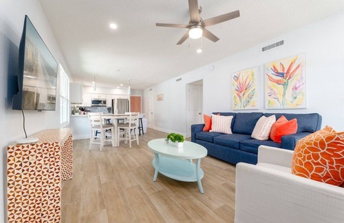 Neptune Beach House | Relax at Margaret House: Steps from the Beach & Ocean Views
