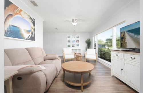 Neptune Beach House | Be A Nomad Welcome to Your Neptune Beach Retreat