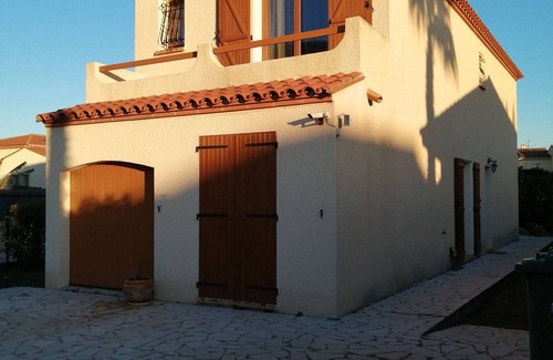 Saint-Hippolyte Villa | Idyllic Villa Retreat with Pool and Ocean Views near Le Barcarès