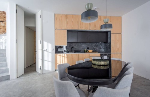 Santa Maria Maior Apartment | Discover Be Local - Historic Santo André House in Alfama