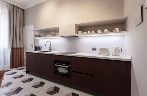 Rione V Ponte Apartment | Top-Rated Be Mate Castel Sant'Angelo with Spa & Family Perks