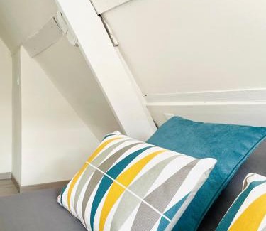 Douai Apartment | Cozy AU BEFFROI Apartment in Douai's City Center