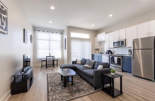 Deep Ellum Apartment | Be Yourself Stays: A Unique Haven with Spa and Hot Tub