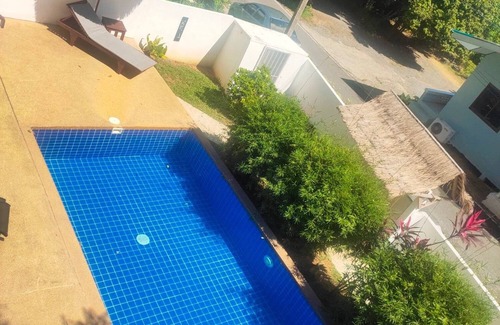 Maret Apartment | Oceanfront BEA Apartment with Pool & Breakfast Included