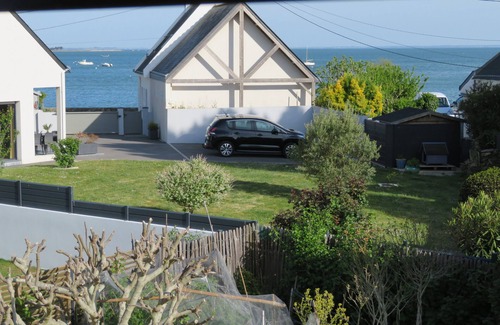 Sarzeau Apartment | Cozy Apartment Steps from the Beach with Great Amenities