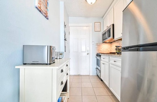 St. Leonard's Tract Apartment | Seaside Escape: Family-Friendly Beach and Boardwalk Retreat