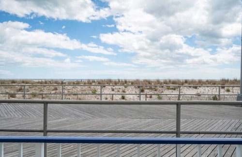 St. Leonard's Tract Apartment | Seaside Escape: Family-Friendly Beach and Boardwalk Retreat