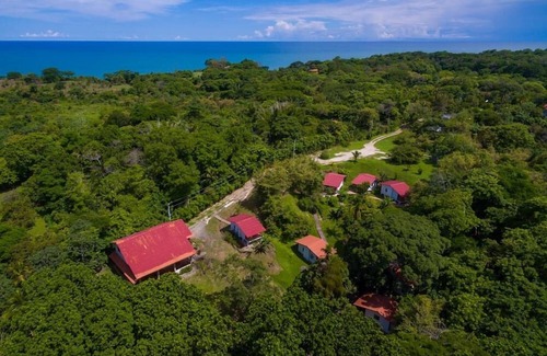 Las Uvas House | Beach & Jungle Retreat: Bungalows with Oceanfront Views