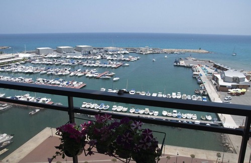 Coveta Fuma Apartment | New Beach Apartment with Pool & Oceanfront Views, Rated 9.8