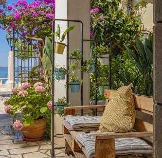 Podgora Apartment | Oceanfront Beach Apartment with Stunning Ocean Views