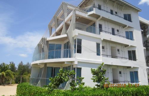 Nilaveli Apartment | Experience Beach Bliss: Oceanfront Paradise Awaits You