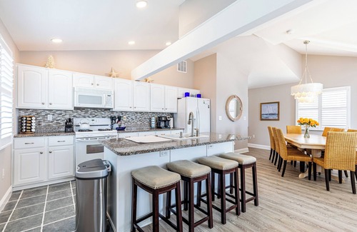 South Beach Haven House | Oceanview Retreat: Beach Block with Atlantic Views