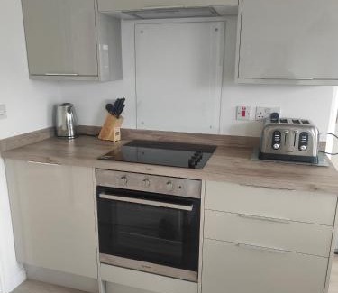 Port Talbot House | Beach Break Aberavon: Oceanfront Family Retreat by the Sea