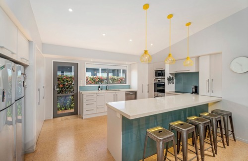 Whangapoua House | Beach Break Bach - Whangapoua Holiday Home