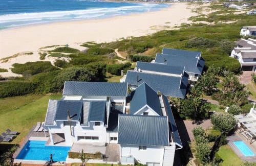 Cape Saint Francis Apartment | Beach Break Guest Houses: Oceanfront Stays with Breakfast