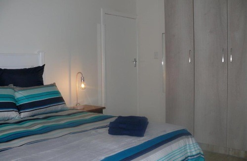 Umtentweni Apartment | Beach Break Holiday Flat: Rated 9/10 with Ocean Views